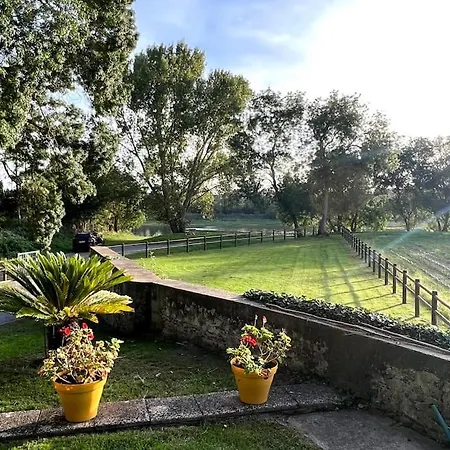 La Douceur De Vivre Au Bord De La Loire *